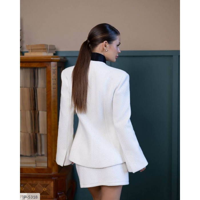 Жіночі костюми IP-5318 — сучасний дизайн і бездоганна посадка