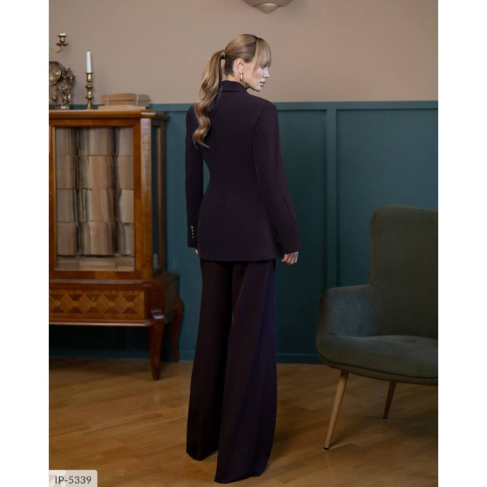 Жіночі костюми IP-5339 — новинки сезону