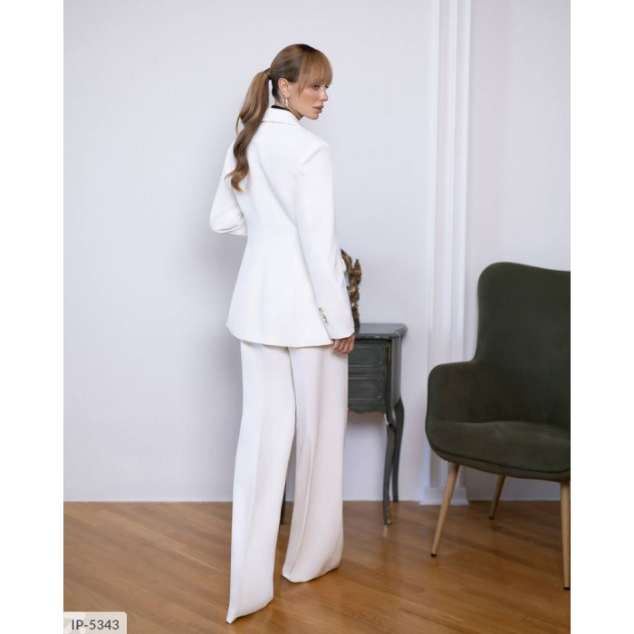 Жіночі костюми IP-5343 — сучасний дизайн і бездоганна посадка