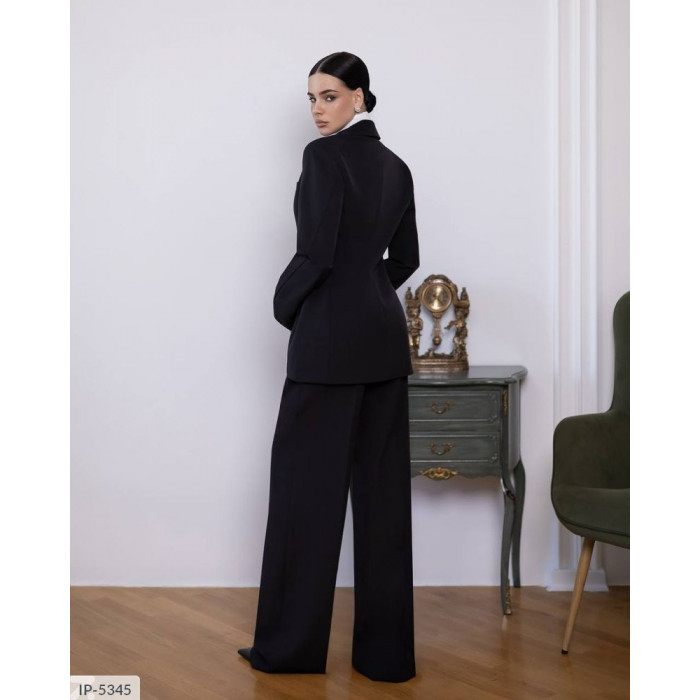 Жіночі костюми IP-5345 — сучасний дизайн і бездоганна посадка