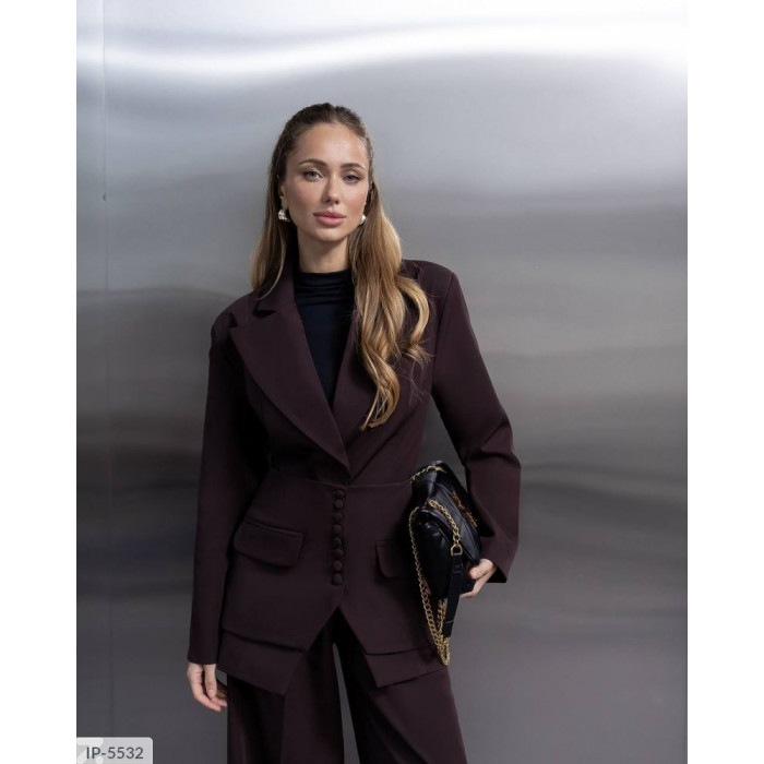 Модні образи IP-5532 — костюми для будь-якої події