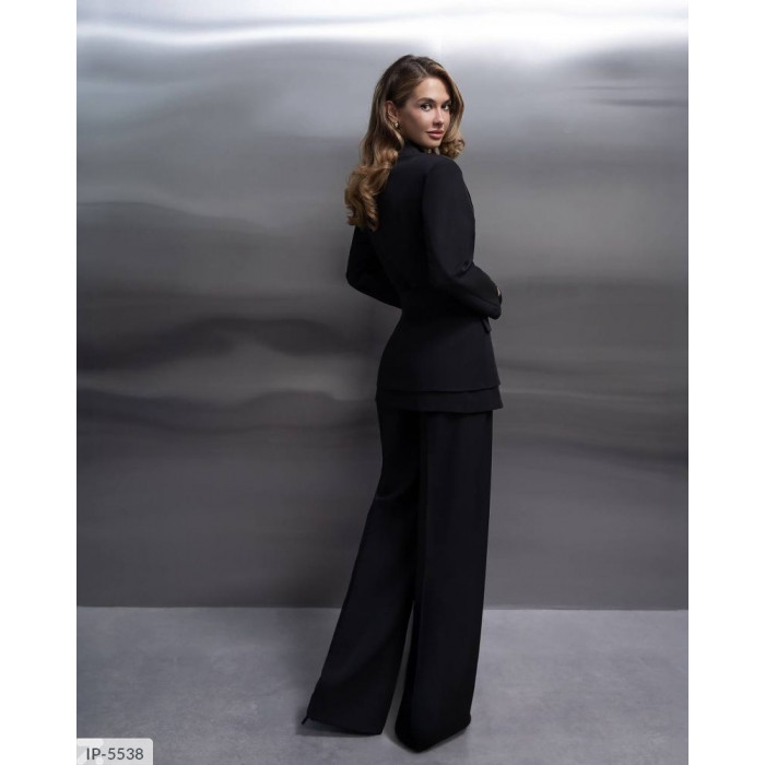 Модні образи IP-5538 — костюми для будь-якої події