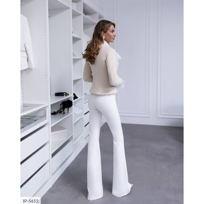 Жіночі піджаки IP-5653 — твій діловий стиль