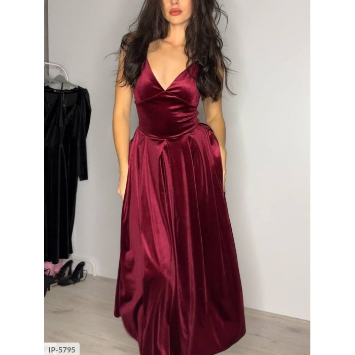 Модні образи від Odessa Moda IP-5795 — знайди свою ідеальну сукню