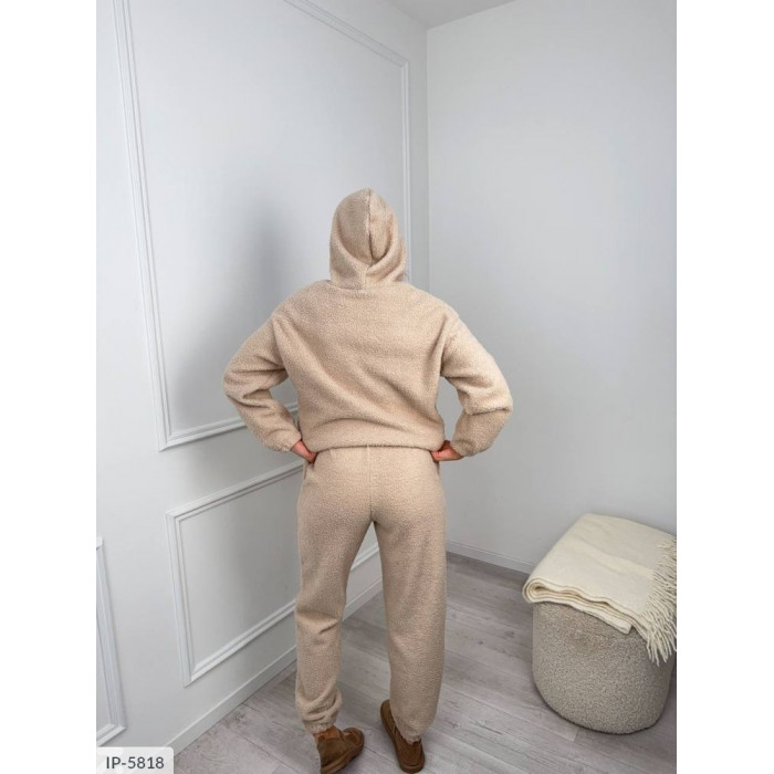 Прогулянкові костюми 2025 IP-5818 — будь у тренді цього сезону