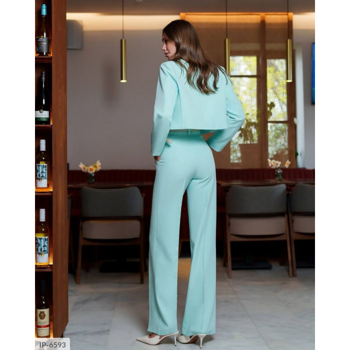 Костюми 2025 IP-6593 — трендові фасони