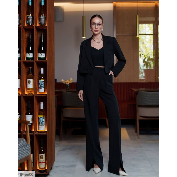 Жіночі костюми IP-6600 — сучасний дизайн і бездоганна посадка