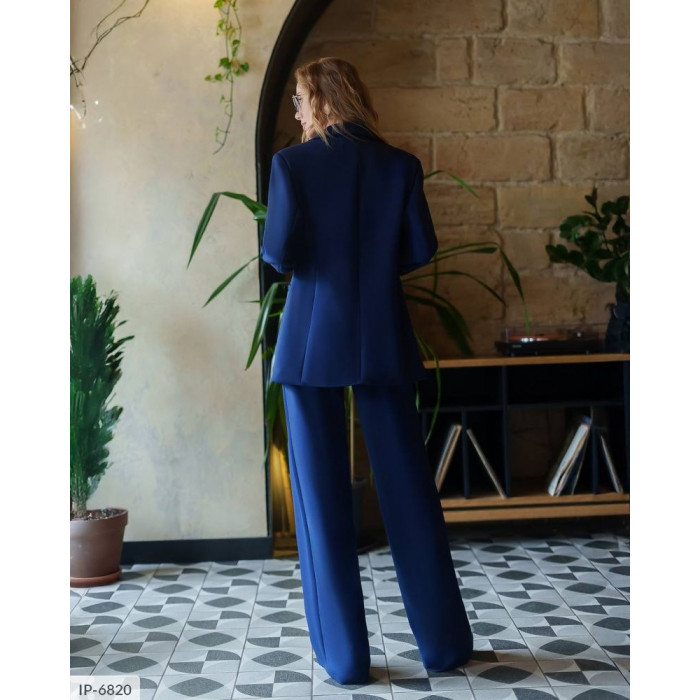 Костюми 2025 IP-6820 — трендові фасони