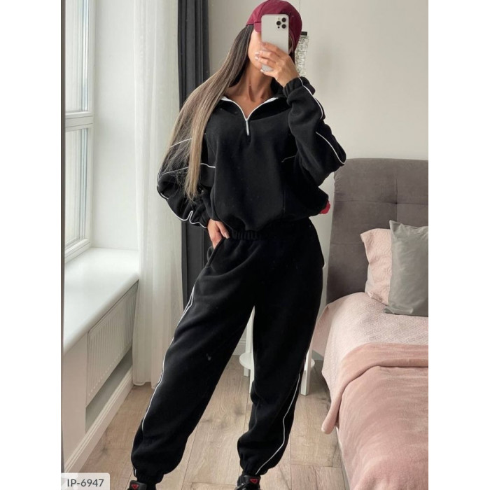 Стильні костюми для спорту IP-6947 — практичність і мода
