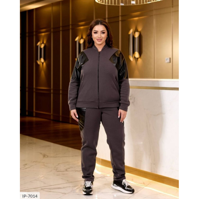 Жіночі прогулянкові костюми XL+ IP-7014 — тренди сезону