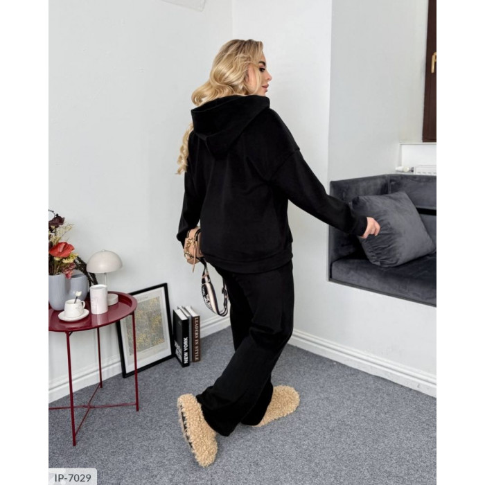 Модні костюми XL+ IP-7029 — гармонія стилю і практичності