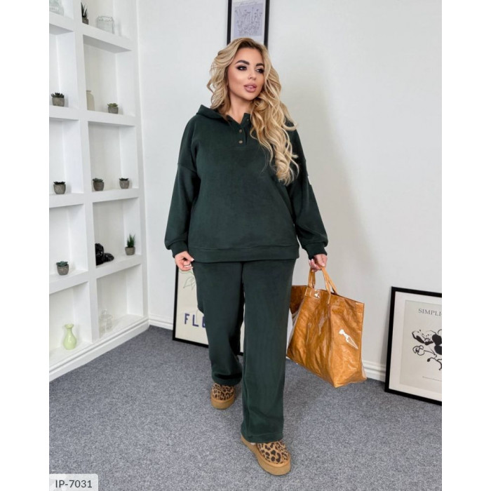 Жіночі прогулянкові костюми IP-7031 — елегантність у кожному русі