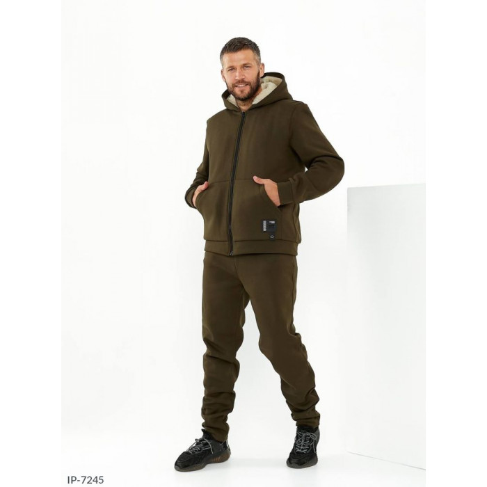 Модні чоловічі костюми IP-7245 — елегантність і стиль