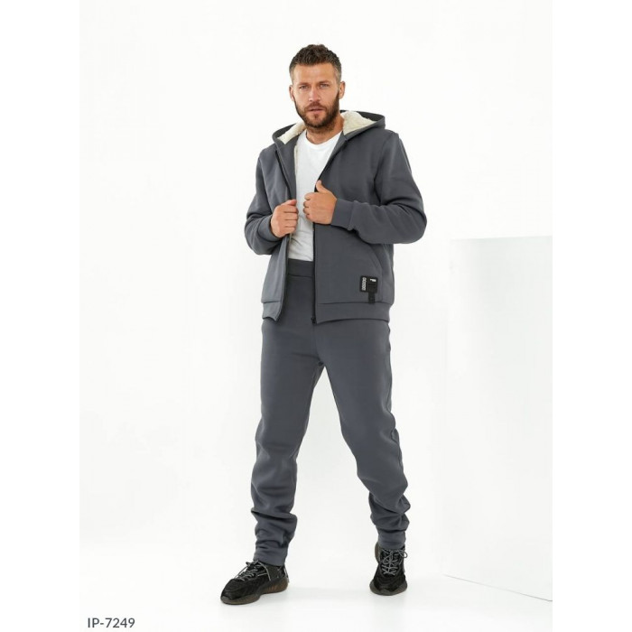 Одяг для чоловіків IP-7249 — стиль і впевненість