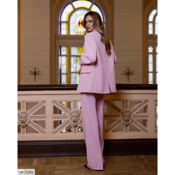 Модні костюми IP-7390 — комфорт без обмежень