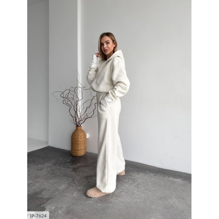 Комфорт і мода IP-7624 — жіночі костюми для щоденних прогулянок