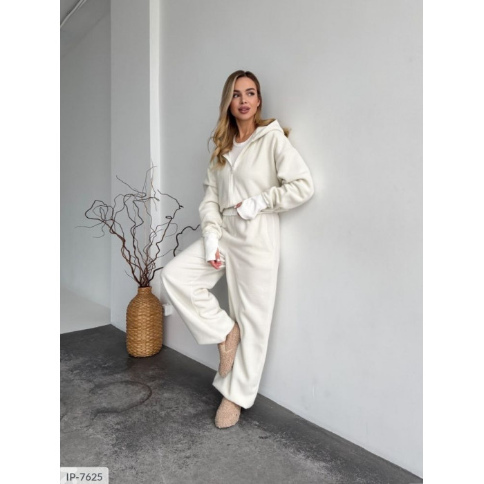 Модні прогулянкові костюми великого розміру IP-7625 — комфорт і стиль
