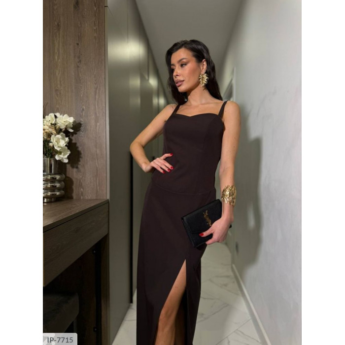Елегантні жіночі сукні IP-7715 — виглядай розкішно кожного дня
