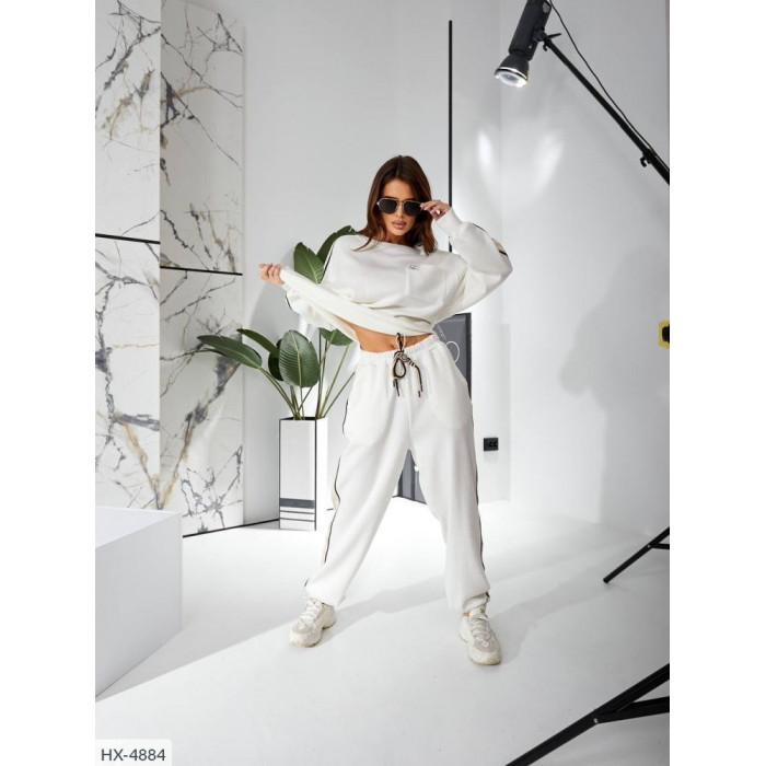 Модні костюми великого розміру HX-4884 — стиль і комфорт