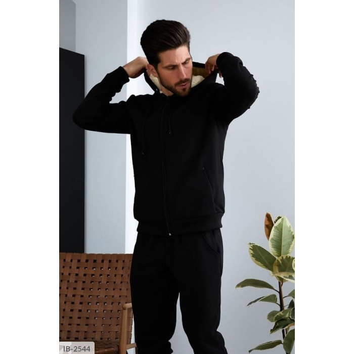 Модні чоловічі костюми IB-2544 — елегантність і стиль