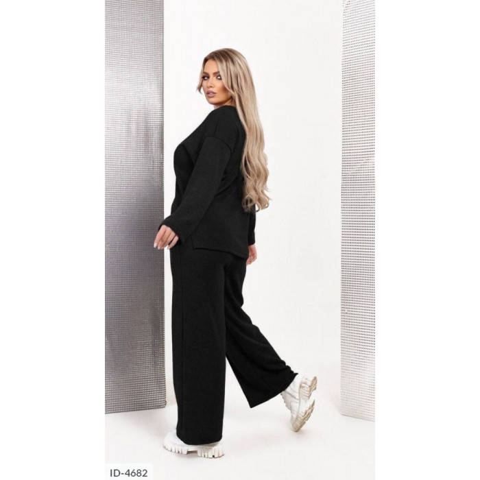 Жіночі прогулянкові костюми ID-4682 — елегантність у кожному русі