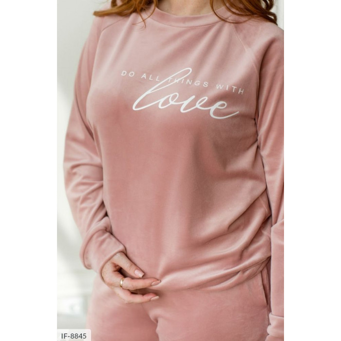 Жіночі піжами IF-8845 — краса у кожній деталі Жіночі піжами IF-8845 — краса у кожній деталі