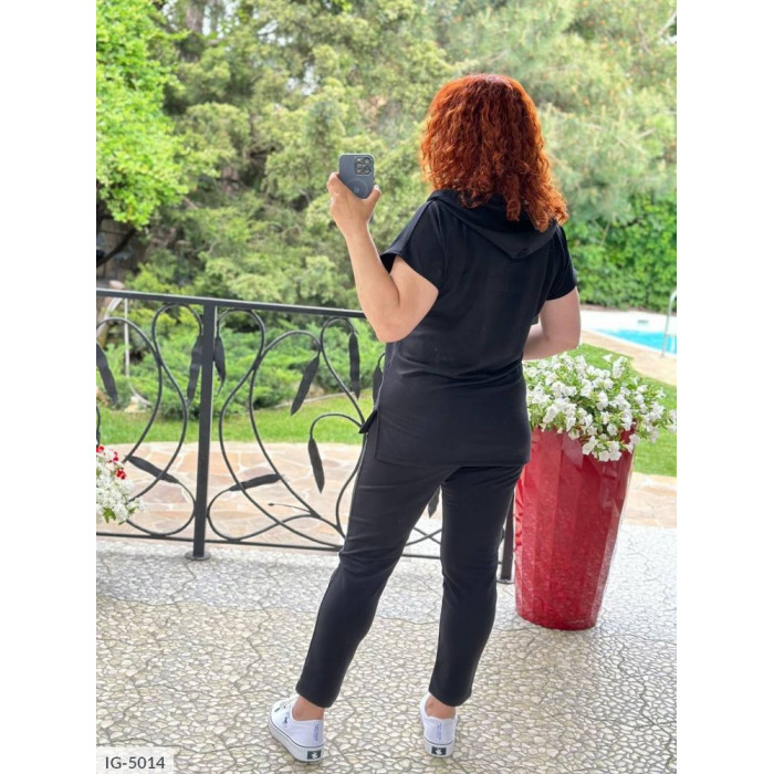 Модні костюми великого розміру IG-5014 — стиль і комфорт