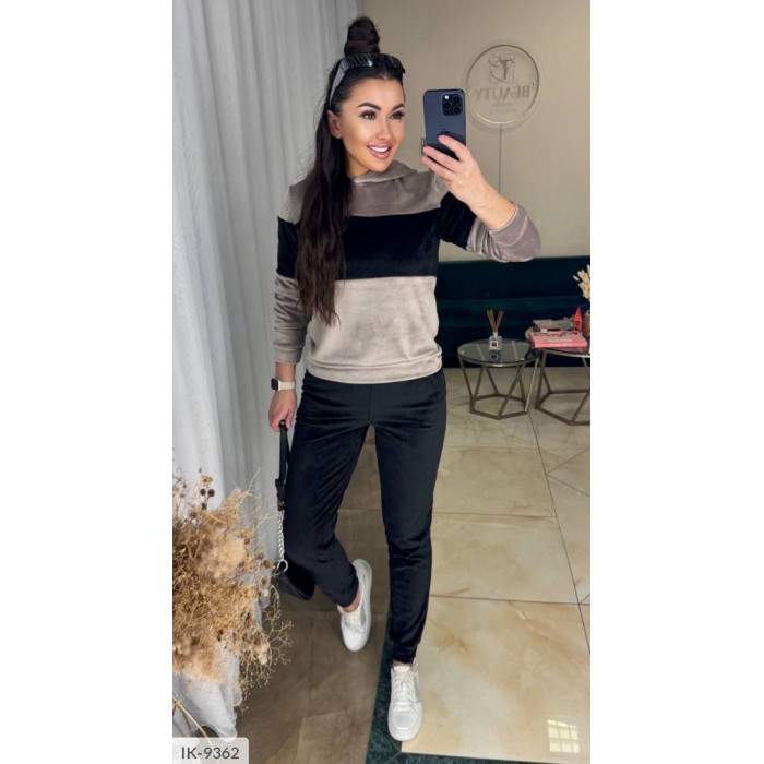 Модні костюми для прогулянок і відпочинку IK-9362