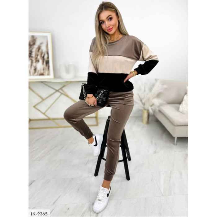 Жіночі прогулянкові костюми IK-9365 — новинки сезону