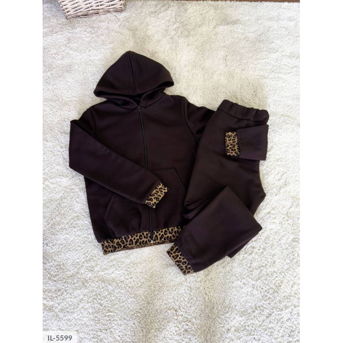 Модні костюми для спорту IL-5599 — легкість і комфорт