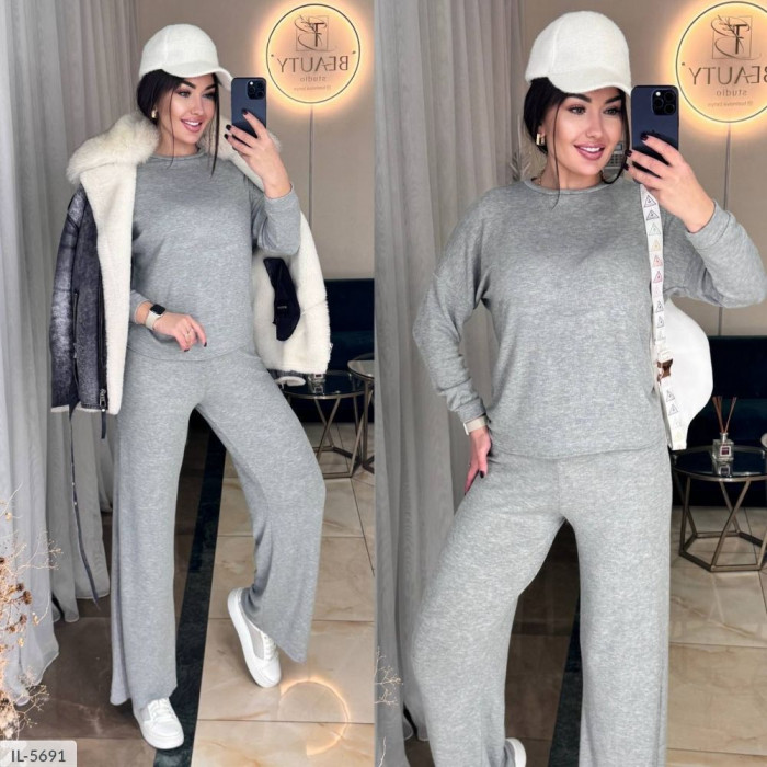 Жіночі костюми IL-5691 — сучасний дизайн і комфорт