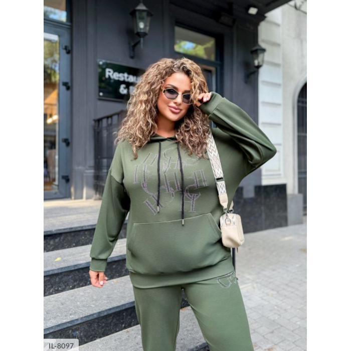 Жіночі прогулянкові костюми IL-8097 — елегантність у кожному русі