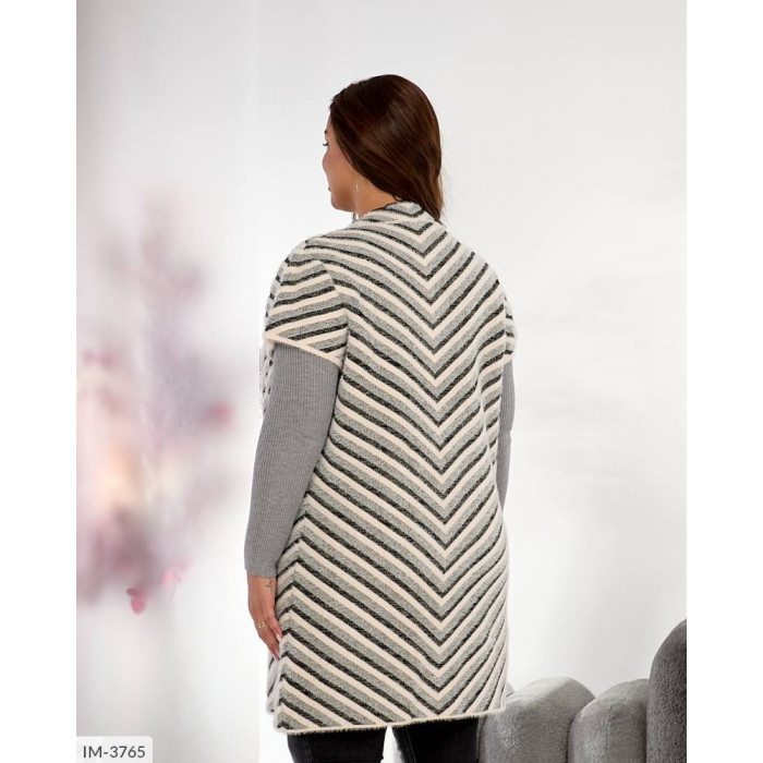 Пальта XL+ IM-3765 — елегантність і практичність