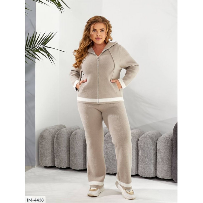 Костюми Plus Size IM-4438 — ідеальні для щоденних образів
