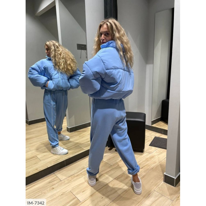 Верхній одяг IM-7342 — тепло і стиль у кожній деталі