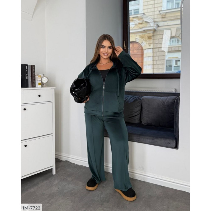 Стильні жіночі костюми IM-7722 — зручність і шарм