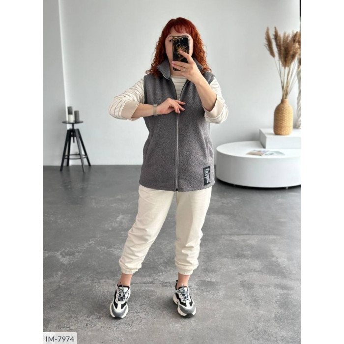 Жіночий верхній одяг Plus Size IM-7974 — тренди 2025