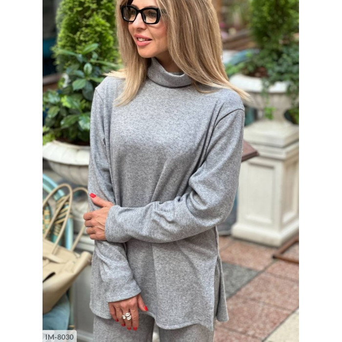 Модні костюми IM-8030 — обери свій стиль