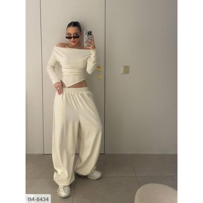 Жіночі костюми Odessa Moda IM-8434 — елегантність і зручність