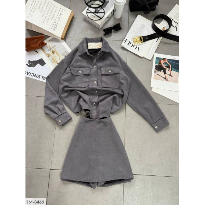 Костюми IM-8469 — практичність і мода