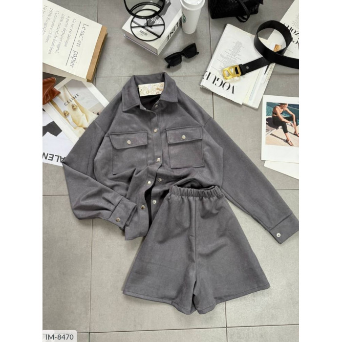 Костюми IM-8470 — практичність і мода