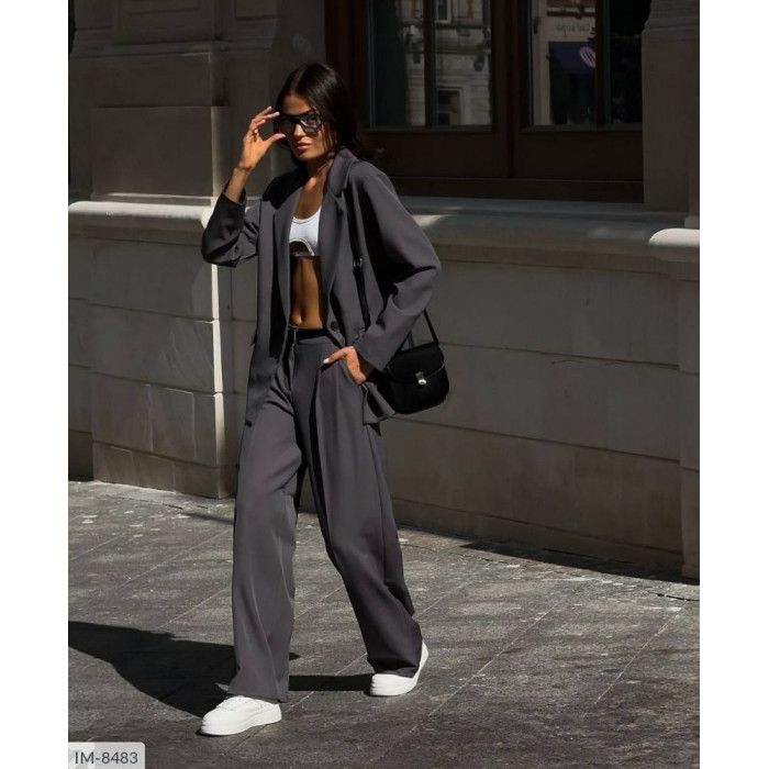 Жіночі костюми IM-8483 — новинки сезону