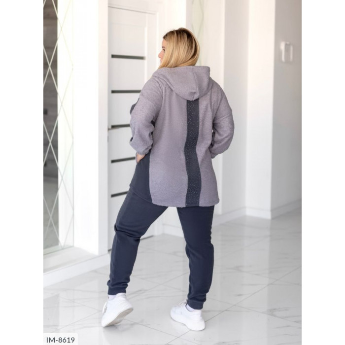 Модні прогулянкові костюми великого розміру IM-8619 — комфорт і стиль