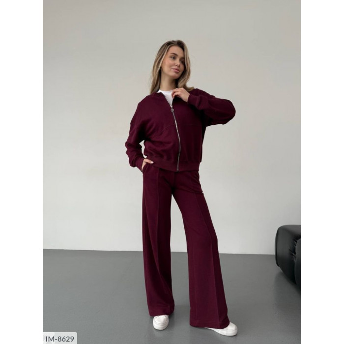 Стильні жіночі костюми IM-8629 — зручність і шарм
