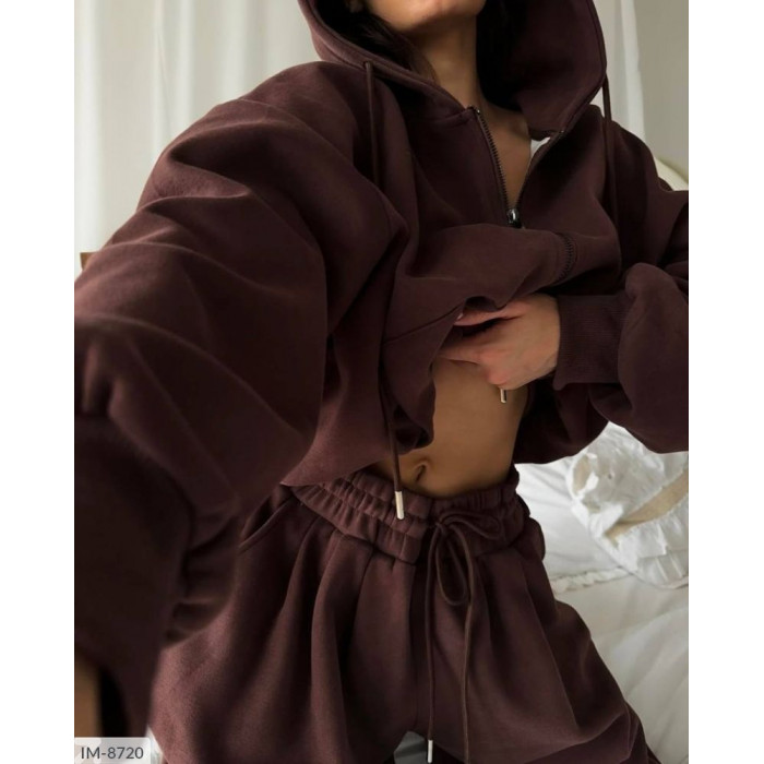 Модні костюми для спорту IM-8720 — легкість і комфорт