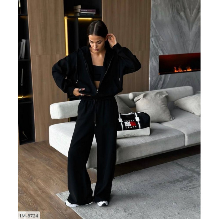 Модні спортивні костюми для активних жінок IM-8724