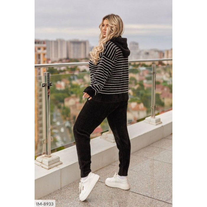 XL+ костюми Odessa Moda IM-8933 — комфорт без компромісів