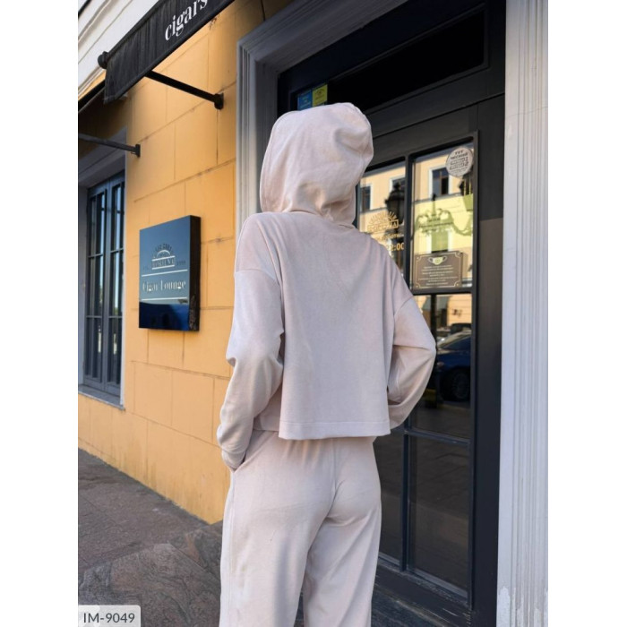 Жіночі спортивні костюми IM-9049 — тренди сезону 2025
