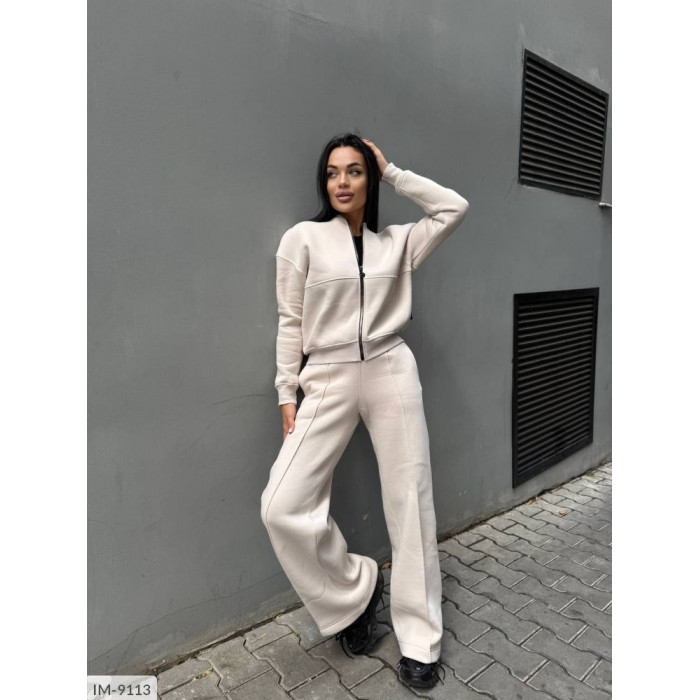 Стильні образи від Odessa Moda IM-9113 — костюми на кожен день