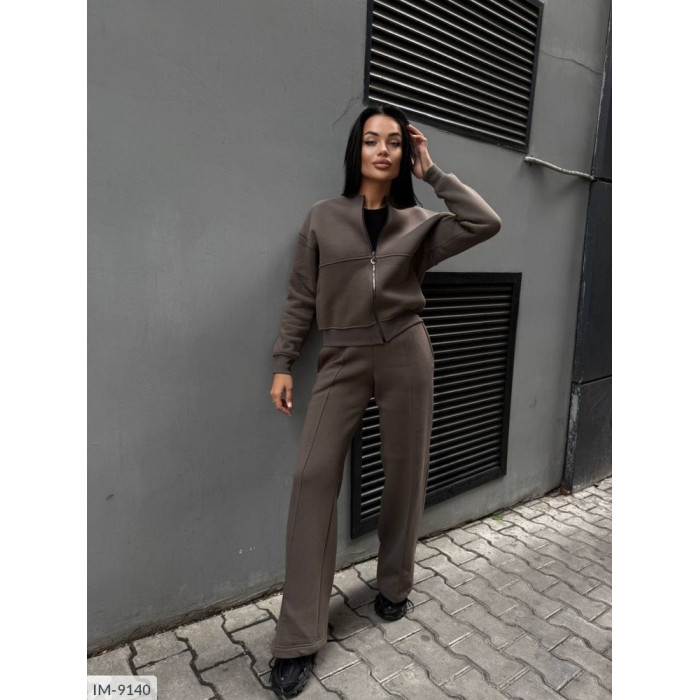 Модні костюми XL+ IM-9140 — гармонія стилю і практичності